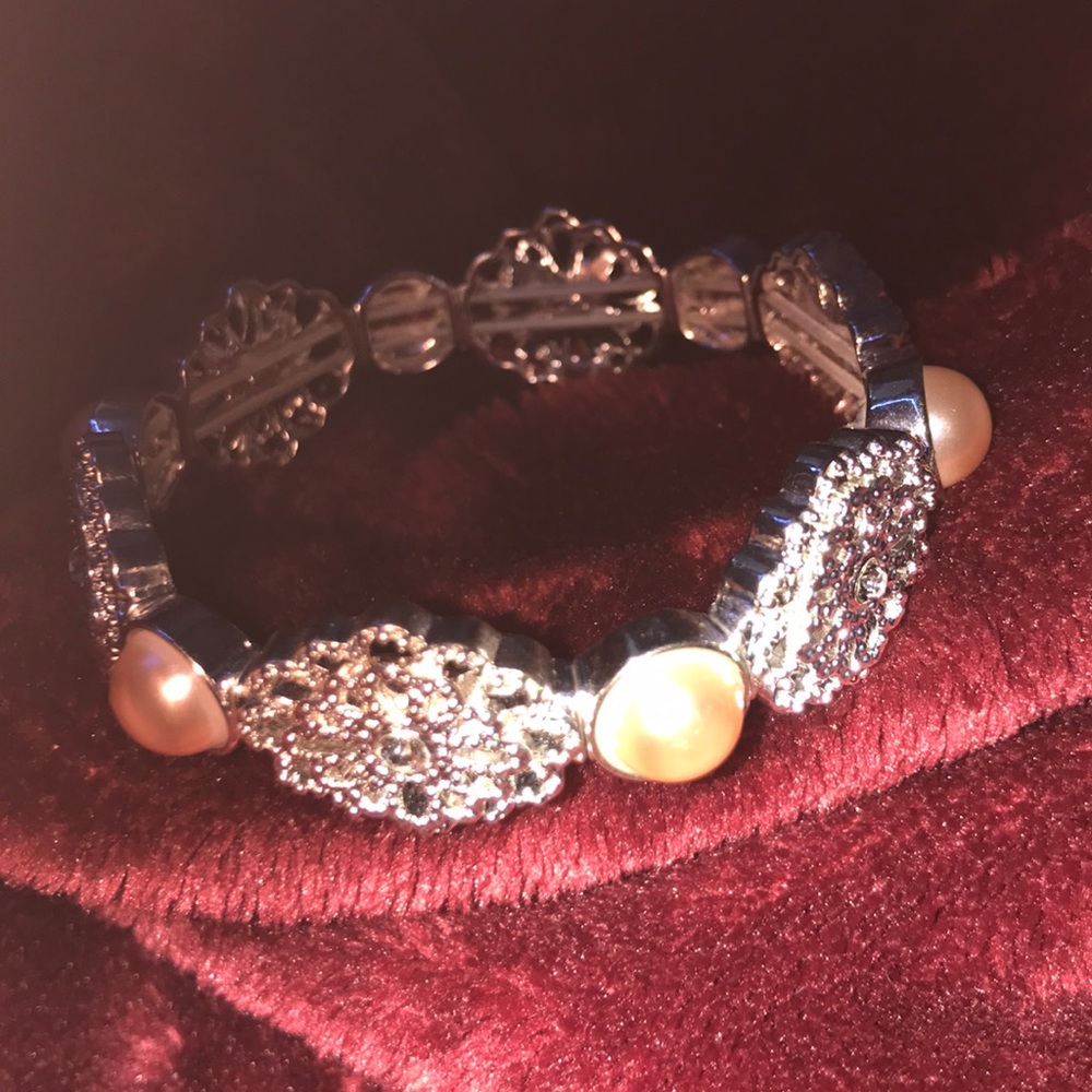 pearl beautiful bracelet